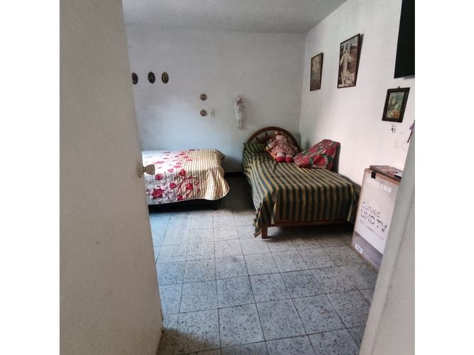 Casa de 12 alcobas en venta en San Gabriel, Itagüí, 256 m² · foto 14 de 24
