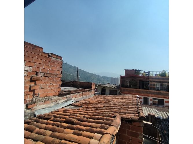 Casa de 12 alcobas en venta en San Gabriel, Itagüí, 256 m² · foto 20 de 24