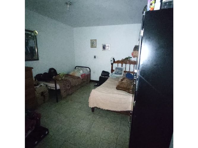 Casa de 12 alcobas en venta en San Gabriel, Itagüí, 256 m² · foto 21 de 24