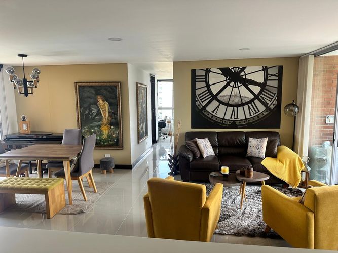 Apartamento de 2 alcobas en venta en La Linde, Medellín, 94 m² · foto 2 de 24