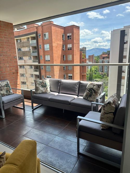 Apartamento de 2 alcobas en venta en La Linde, Medellín, 94 m² · foto 8 de 24