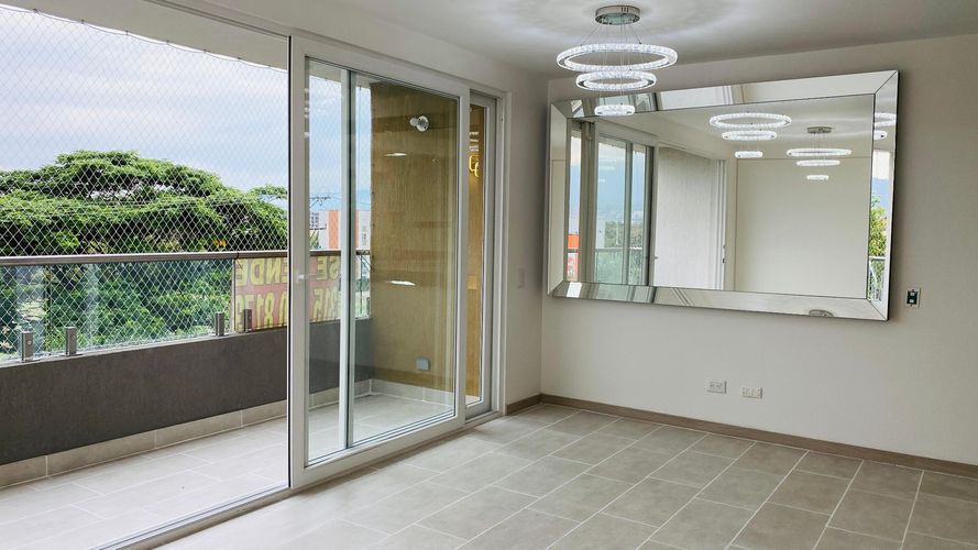 Apartamento de 3 alcobas en venta en Bochalema, Cali, 94 m² · foto 4 de 13