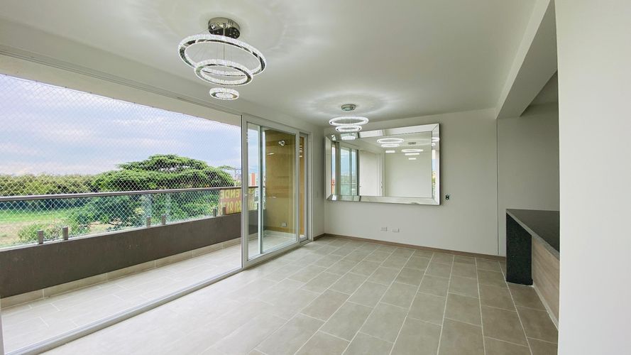 Apartamento de 3 alcobas en venta en Bochalema, Cali, 94 m² · foto 3 de 13