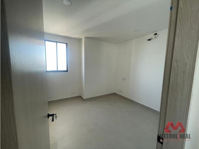 Apartamento de 3 alcobas en arriendo en Manga, Cartagena, 110 m² · foto 11 de 19