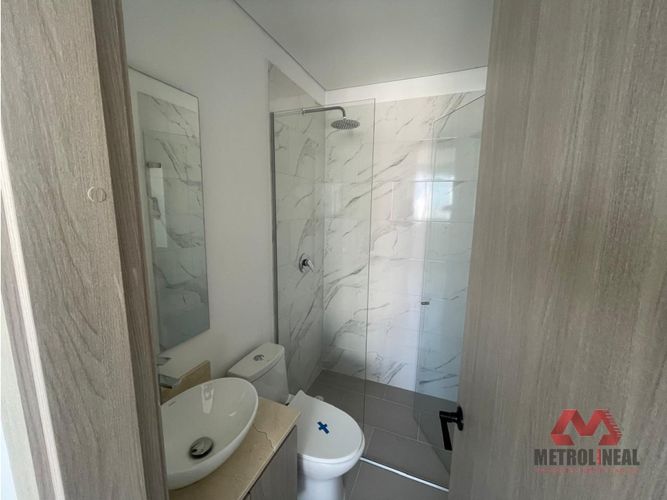 Apartamento de 3 alcobas en arriendo en Manga, Cartagena, 110 m² · foto 18 de 19