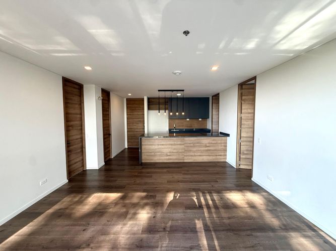 Apartamento de 2 alcobas en venta en Loma Del Chocho, Envigado, 98 m² · foto 4 de 21