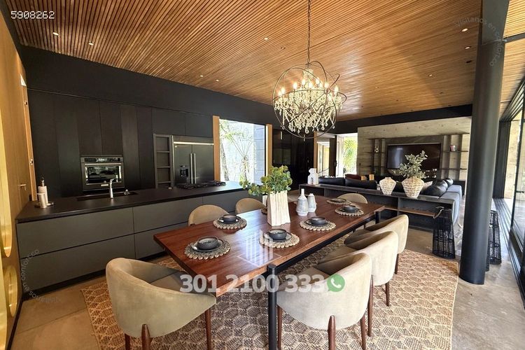 Casa de 3 alcobas en arriendo en Las Palmas, Envigado, 390 m² · foto 8 de 24