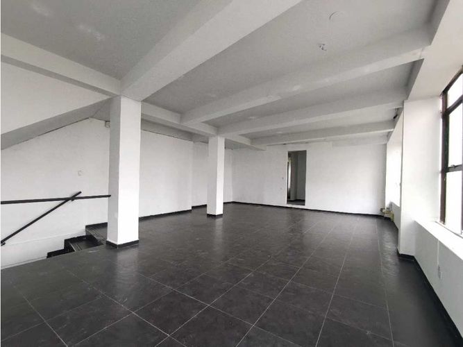 Local en arriendo en Milan, Manizales, 165 m² · foto 2 de 15