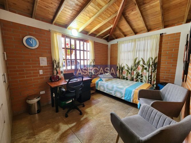 Casa de 3 alcobas en venta en Ruitoque, Girón, 821 m² · foto 13 de 20