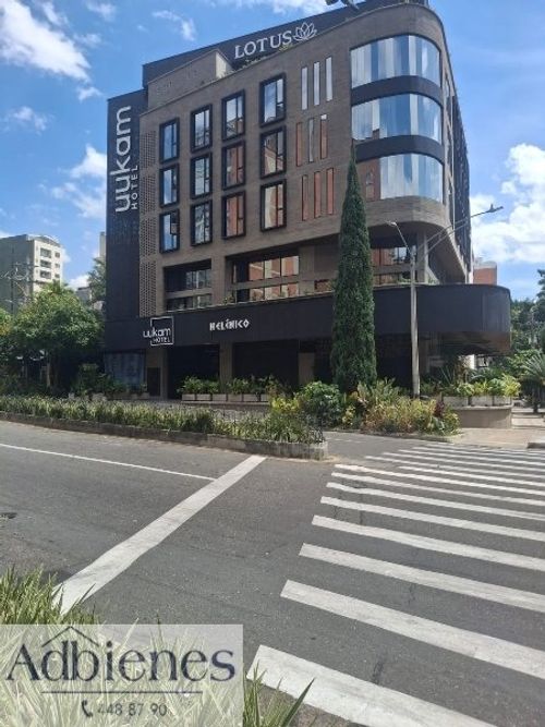 Casa de 4 alcobas en venta en Laureles, Medellín, 200 m² · foto 5 de 8