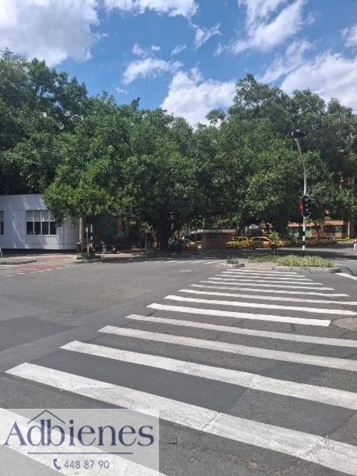 Casa de 4 alcobas en venta en Laureles, Medellín, 200 m² · foto 7 de 8