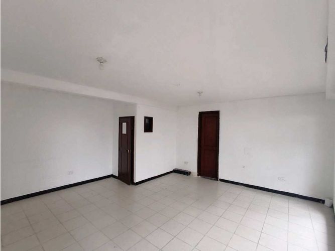 Local en arriendo en Guayacanes, Manizales, 32 m² · foto 2 de 9