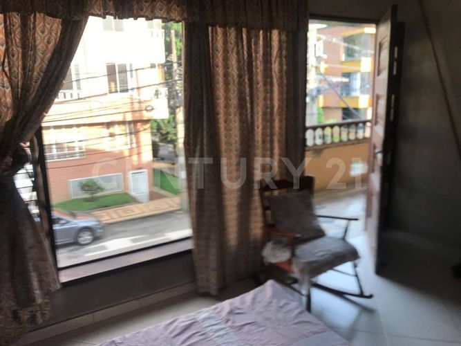 Casa de 5 alcobas en venta en Simon Bolivar, Medellín, 260 m² · foto 8 de 10