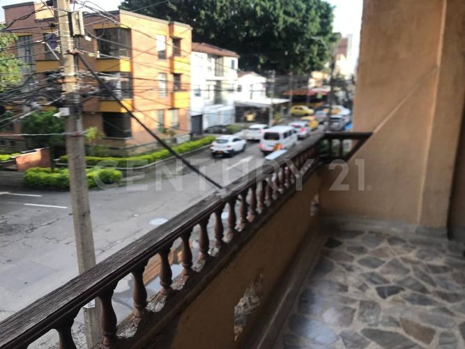 Casa de 5 alcobas en venta en Simon Bolivar, Medellín, 260 m² · foto 10 de 10
