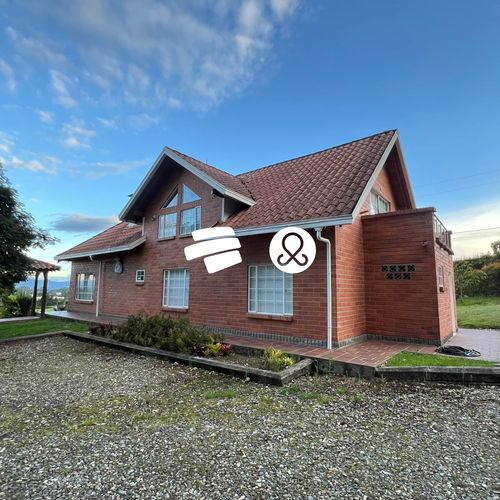 Casa de 3 alcobas en venta en Los Colegios, Rionegro, 235 m² · foto 2 de 24