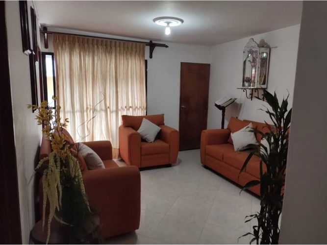 Casa de 4 alcobas en venta en Santa Maria No. 1, Itagüí, 93 m² · foto 2 de 7