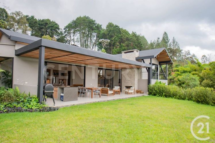 Casa de 5 alcobas en venta en Guayabito, El Retiro, 560 m² · foto 18 de 24