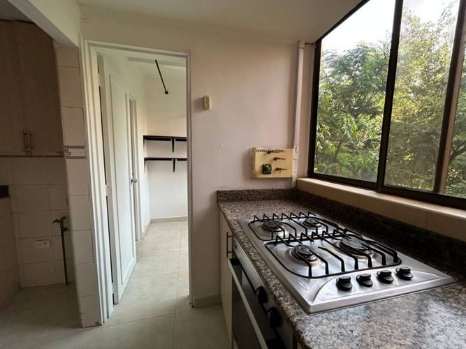 Apartamento de 3 alcobas en venta en El Poblado, Itagüí, 118 m² · foto 8 de 18
