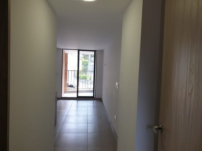 Apartaestudio en venta en San Diego, Medellín, 33 m² · foto 12 de 19