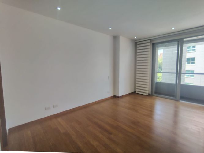 Apartamento de 1 alcoba en arriendo en El Poblado, Medellín, 62 m² · foto 4 de 10
