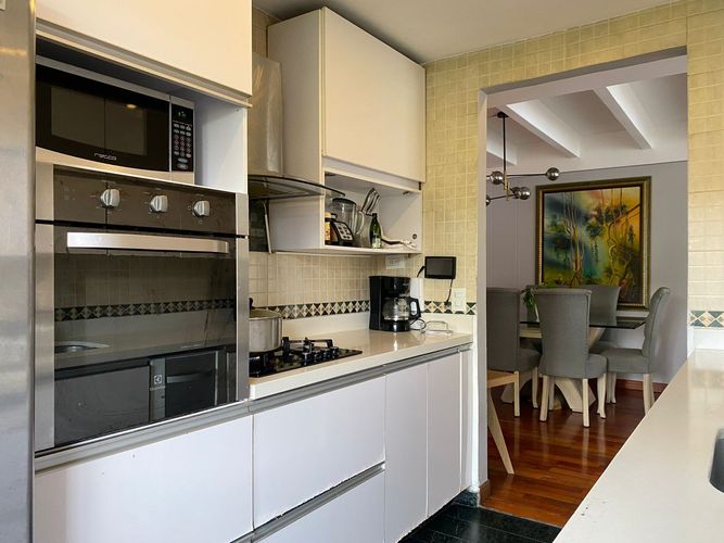 Apartamento de 5 alcobas en arriendo en El Poblado, Medellín, 150 m² · foto 8 de 20