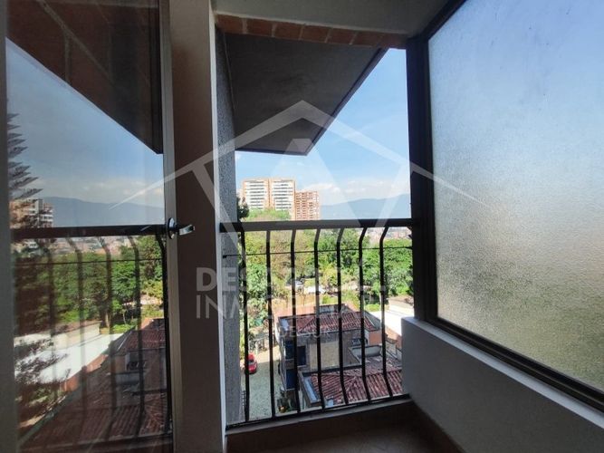 Apartamento de 2 alcobas en arriendo en Mugá, Envigado, 72 m² · foto 3 de 17