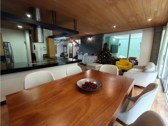 Casa de 4 alcobas en venta en Loma Del Esmeraldal, Envigado, 345 m² · foto 5 de 24
