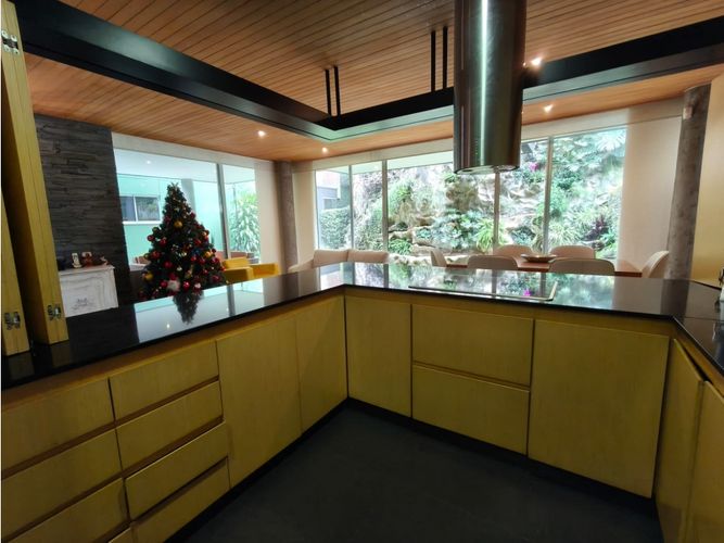 Casa de 4 alcobas en venta en Loma Del Esmeraldal, Envigado, 345 m² · foto 8 de 24