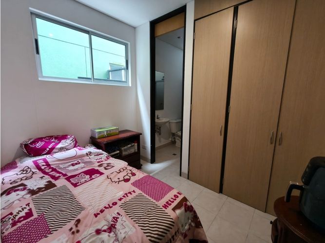 Casa de 4 alcobas en venta en Loma Del Esmeraldal, Envigado, 345 m² · foto 10 de 24