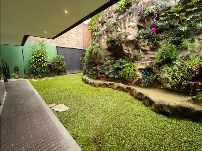 Casa de 4 alcobas en venta en Loma Del Esmeraldal, Envigado, 345 m² · foto 11 de 24