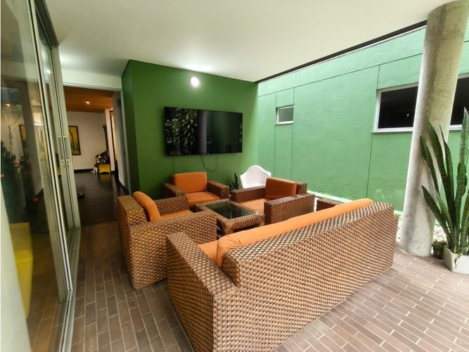 Casa de 4 alcobas en venta en Loma Del Esmeraldal, Envigado, 345 m² · foto 14 de 24