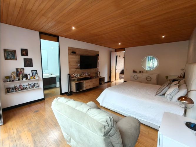 Casa de 4 alcobas en venta en Loma Del Esmeraldal, Envigado, 345 m² · foto 20 de 24
