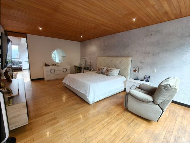 Casa de 4 alcobas en venta en Loma Del Esmeraldal, Envigado, 345 m² · foto 21 de 24