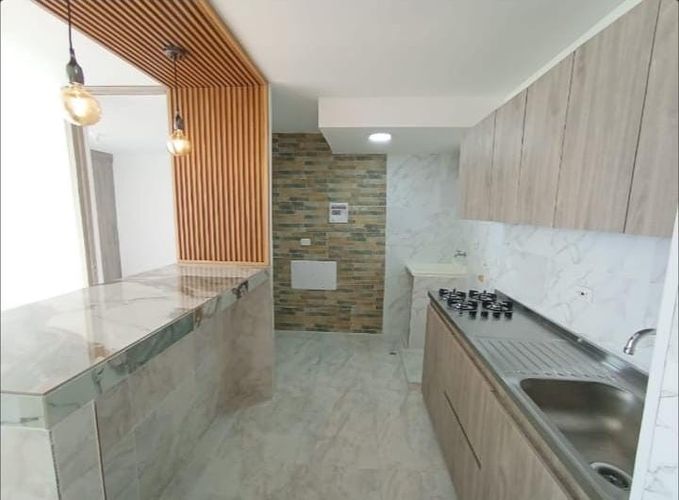 Apartamento de 3 alcobas en venta en Ruitoque, Bucaramanga, 52 m² · foto 2 de 17