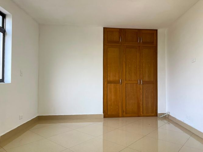 Apartamento de 3 alcobas en arriendo en Loma Del Esmeraldal, Envigado, 125 m² · foto 8 de 17