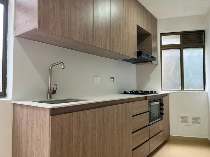 Apartamento de 3 alcobas en arriendo en Loma Del Esmeraldal, Envigado, 125 m² · foto 4 de 17