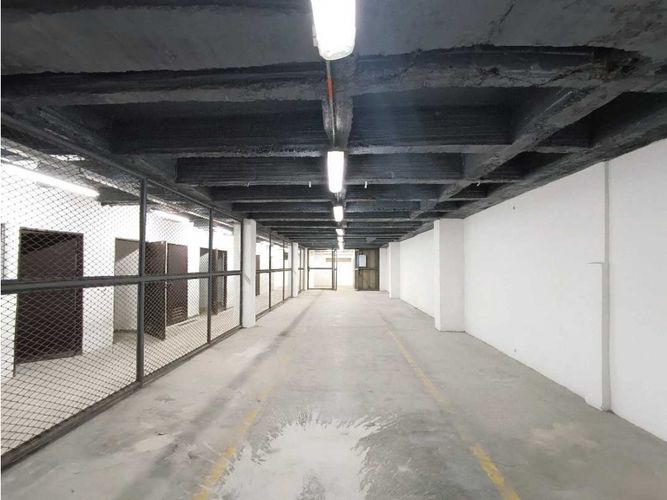 Local en arriendo en El Centro, Manizales, 738 m² · foto 8 de 24