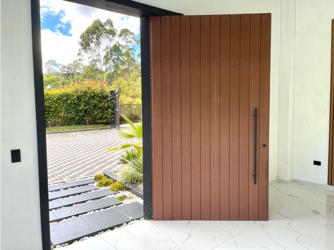 Casa de 5 alcobas en venta en Las Hojas, Rionegro, 460 m² · foto 6 de 24