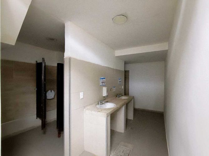 Local en arriendo en El Centro, Manizales, 738 m² · foto 18 de 24