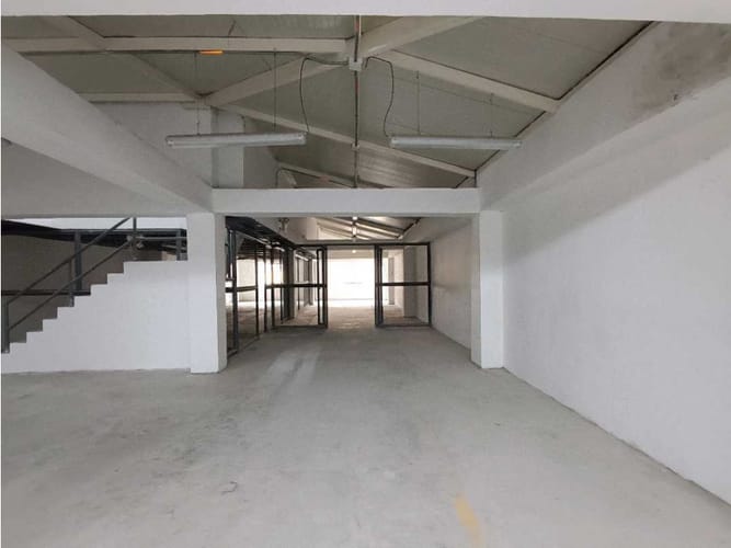 Local en arriendo en El Centro, Manizales, 738 m² · foto 20 de 24