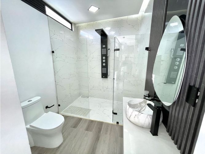Casa de 5 alcobas en venta en Las Hojas, Rionegro, 460 m² · foto 16 de 24