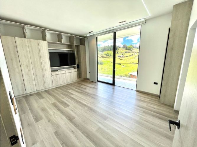Casa de 5 alcobas en venta en Las Hojas, Rionegro, 460 m² · foto 17 de 24