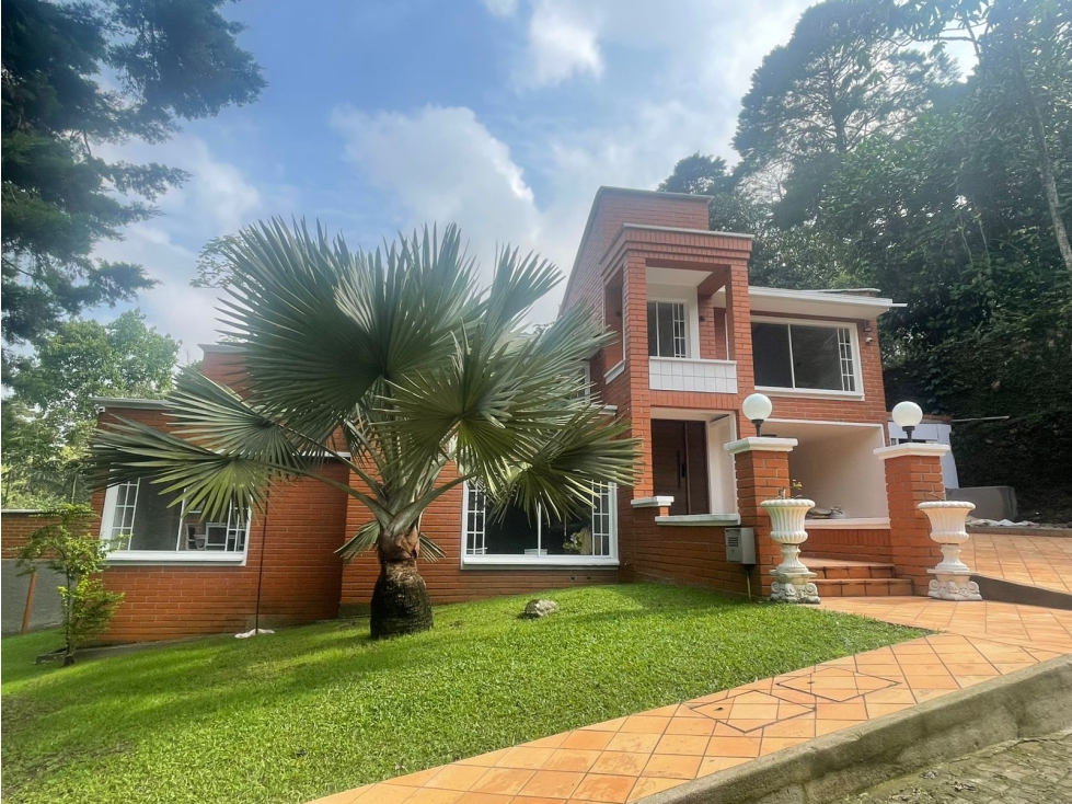 Casa en Arriendo en El Poblado, Medellín