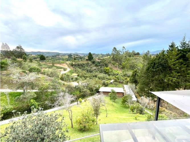 Casa de 3 alcobas en arriendo en La Mosquita, Rionegro, 300 m² · foto 13 de 24