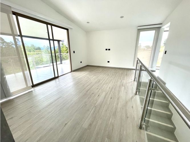 Casa de 3 alcobas en arriendo en La Mosquita, Rionegro, 300 m² · foto 19 de 24