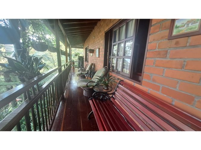 Casa de 3 alcobas en venta en Pan De Azucar, Sabaneta, 541 m² · foto 11 de 12