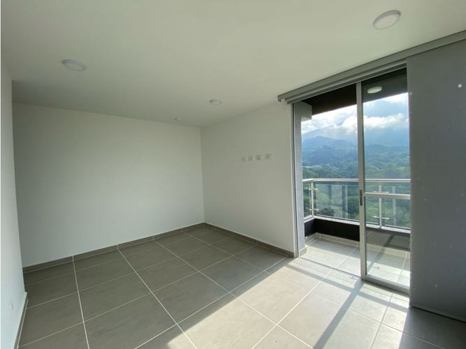 Apartamento de 3 alcobas en venta en Cr. Horizonte Verde, Armenia, 98 m² · foto 7 de 24
