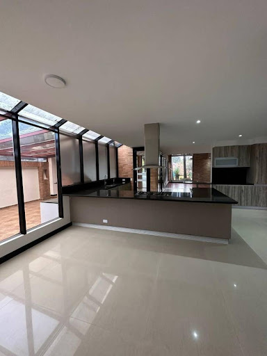Casa en venta en San Jose De Bavaria, Bogotá · foto 7 de 24