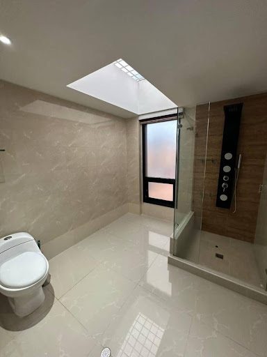Casa en venta en San Jose De Bavaria, Bogotá · foto 18 de 24