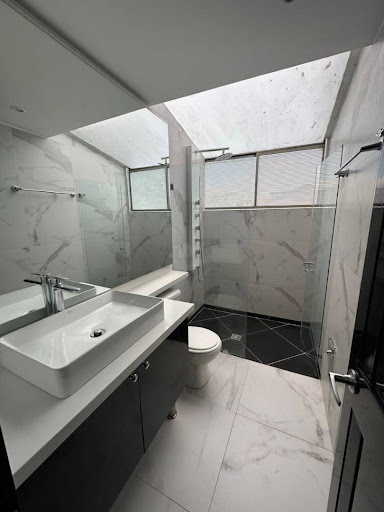 Casa en venta en San Jose De Bavaria, Bogotá · foto 24 de 24
